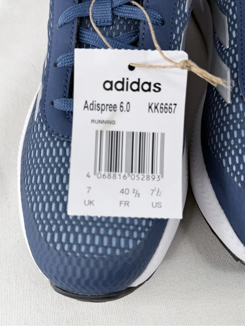 adidas Men’s 7.5 Navy and Silver Lightweight Running Sneakers Adispree 6.0